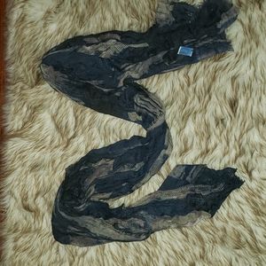 NWOT Vera Wang Scarf